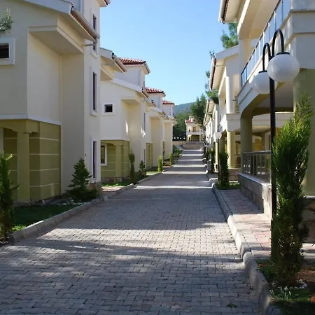 Country Village فندق